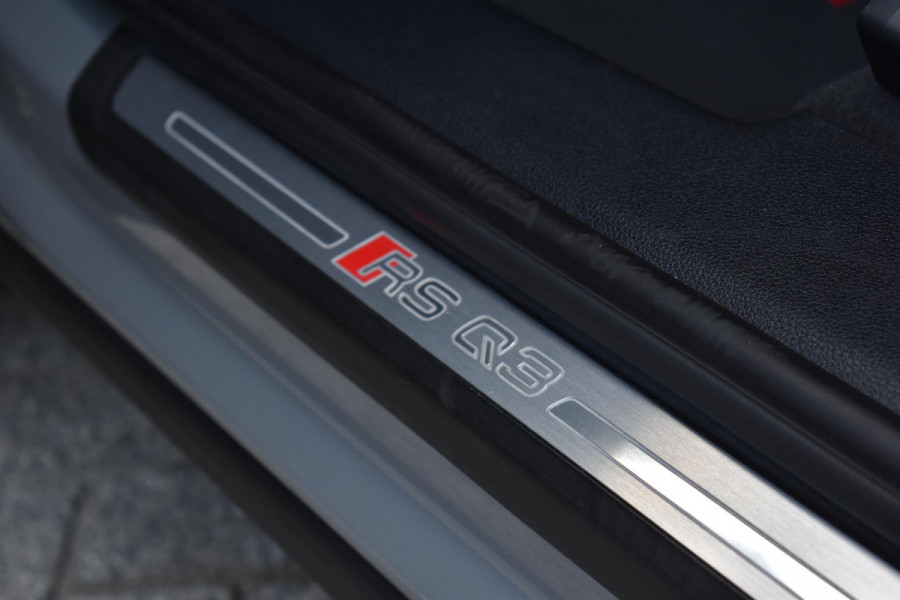 Audi Q3 Sportback TFSI RS RSQ3 Pano Lane 360C Sonos Elek.st Leder