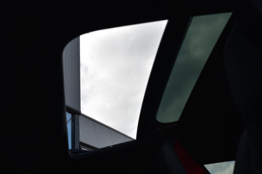 Audi Q3 Sportback TFSI RS RSQ3 Pano Lane 360C Sonos Elek.st Leder