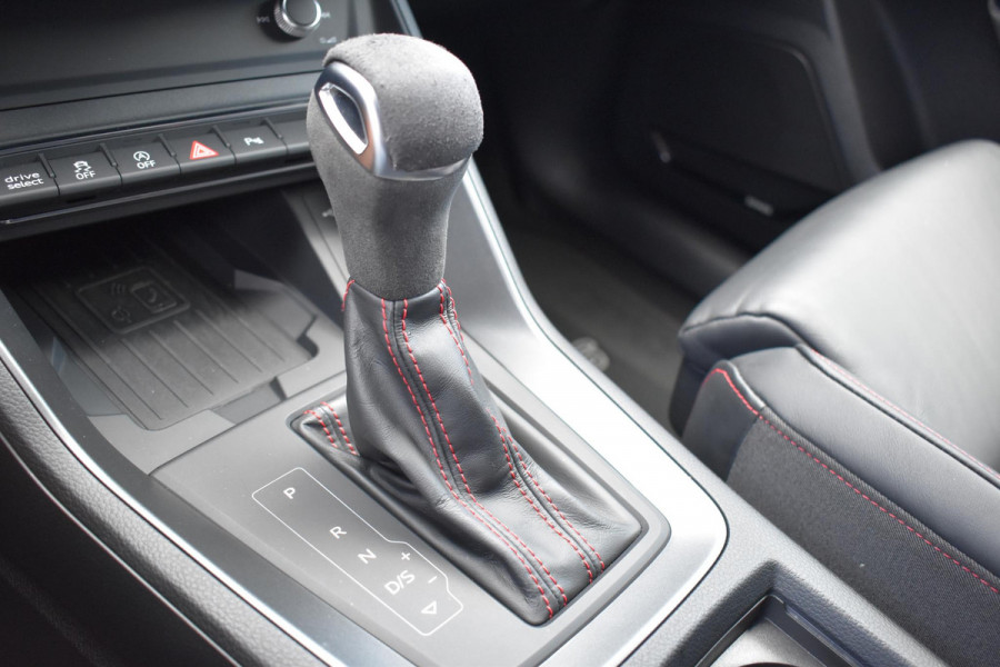 Audi Q3 Sportback TFSI RS RSQ3 Pano Lane 360C Sonos Elek.st Leder