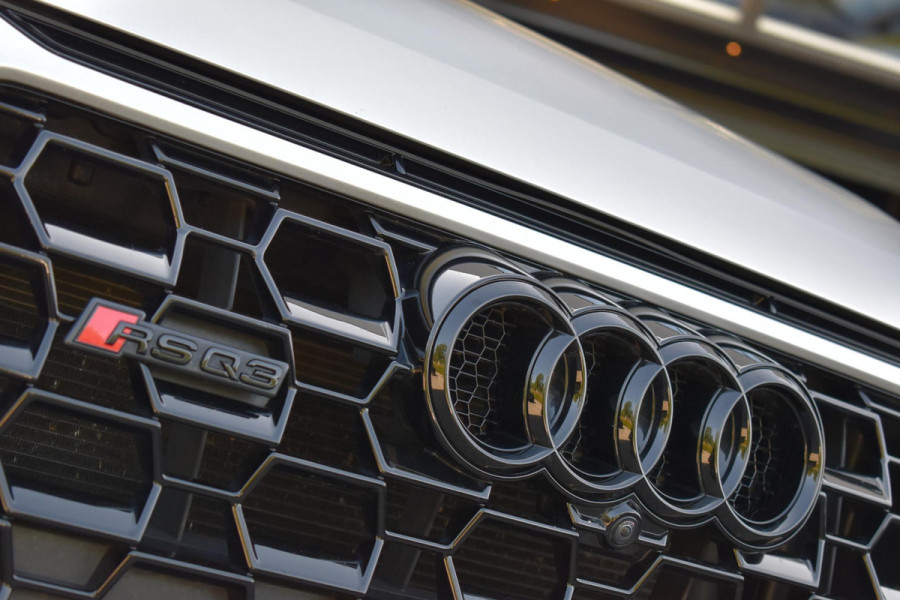 Audi Q3 Sportback TFSI RS RSQ3 Pano Lane 360C Sonos Elek.st Leder