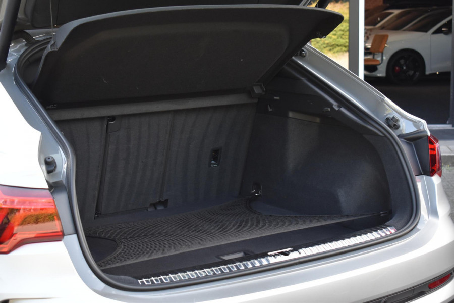 Audi Q3 Sportback TFSI RS RSQ3 Pano Lane 360C Sonos Elek.st Leder