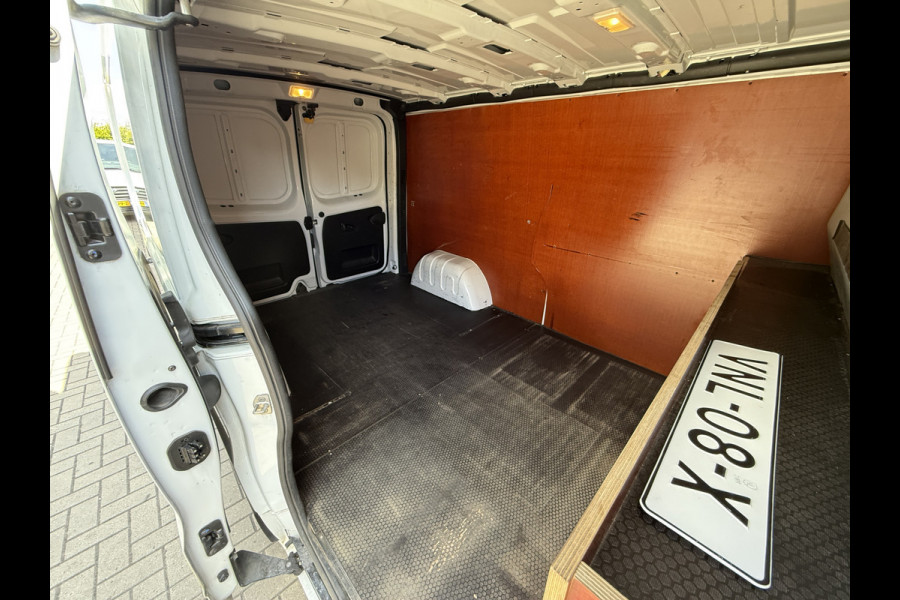 Renault Trafic 2.0 dCi 145PK EURO 6 T29 L2H1 Comfort AUTOMAAT/trekhaak/cruise control/ carplay