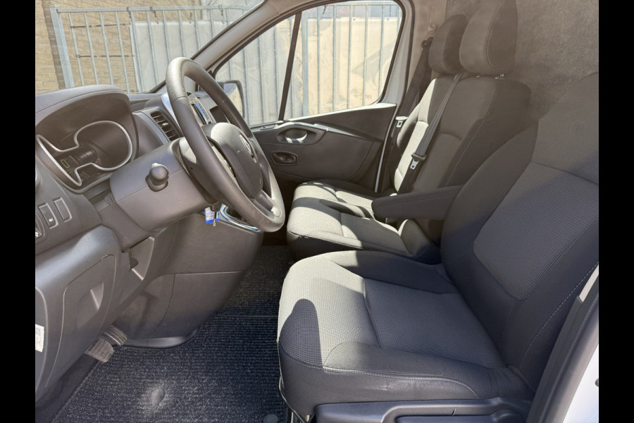 Renault Trafic 2.0 dCi 145PK EURO 6 T29 L2H1 Comfort AUTOMAAT/trekhaak/cruise control/ carplay