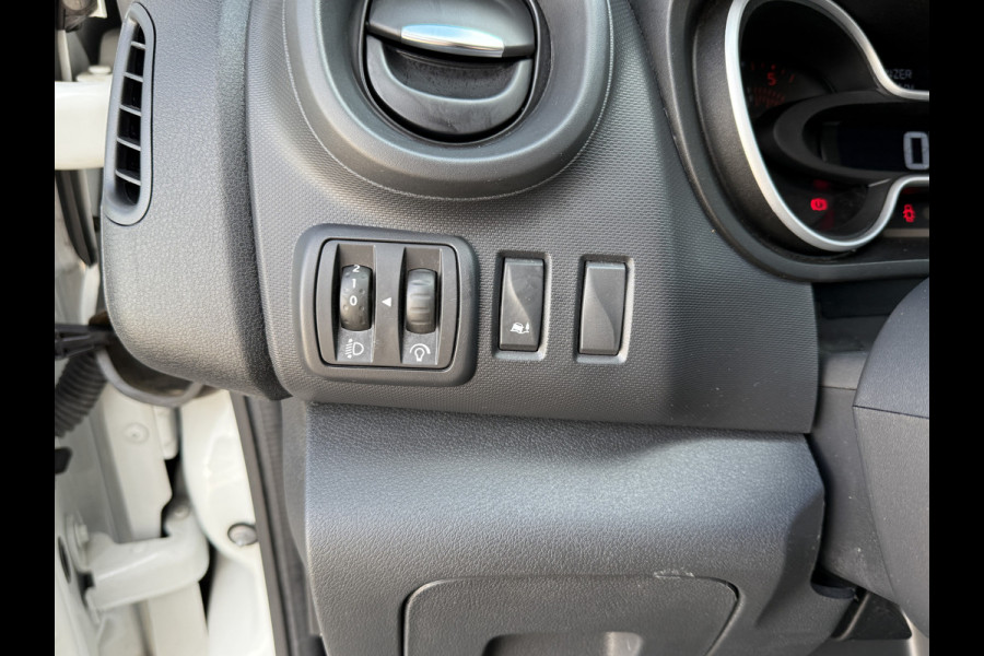 Renault Trafic 2.0 dCi 145PK EURO 6 T29 L2H1 Comfort AUTOMAAT/trekhaak/cruise control/ carplay