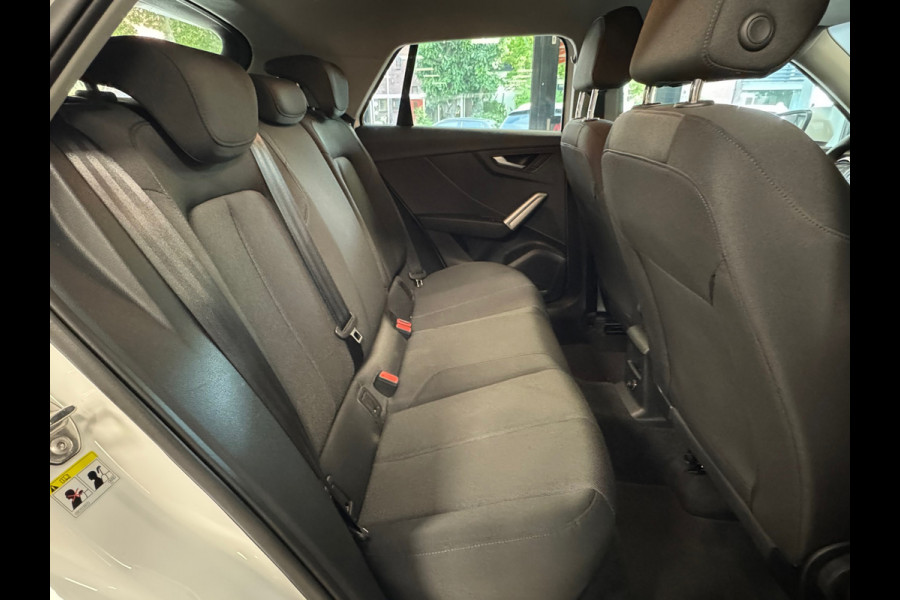 Audi Q2 35 TFSI S Edition AIRCO NAVIGATIE PDC STOELVERWARMING START/STOP BLUETOOTH