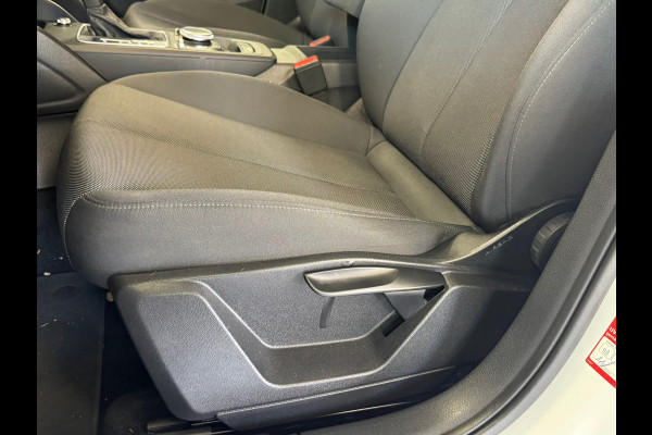 Audi Q2 35 TFSI S Edition AIRCO NAVIGATIE PDC STOELVERWARMING START/STOP BLUETOOTH