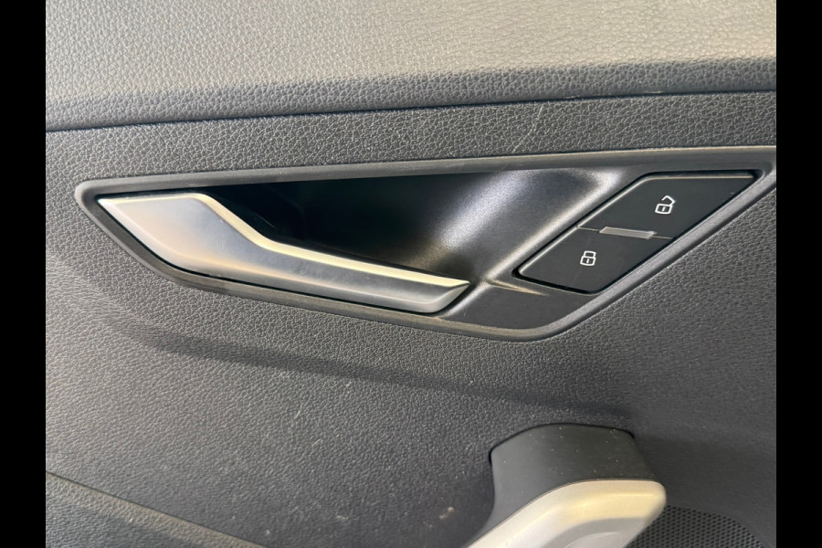 Audi Q2 35 TFSI S Edition AIRCO NAVIGATIE PDC STOELVERWARMING START/STOP BLUETOOTH