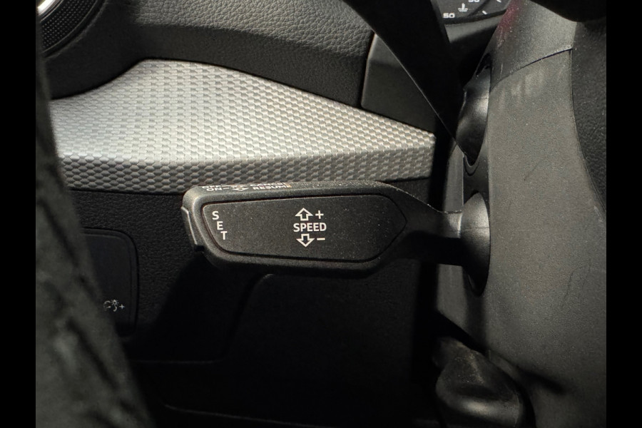Audi Q2 35 TFSI S Edition AIRCO NAVIGATIE PDC STOELVERWARMING START/STOP BLUETOOTH