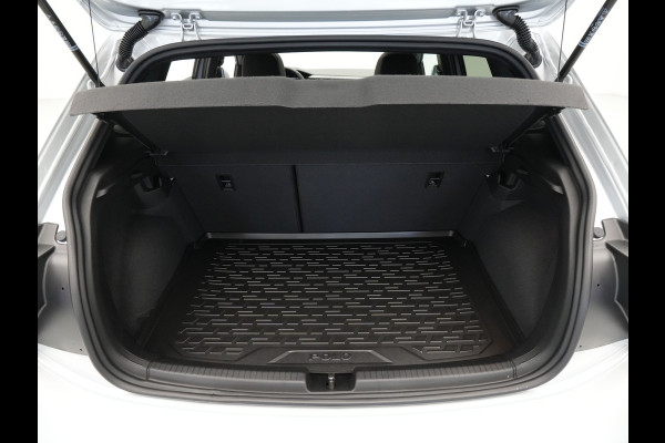Volkswagen Polo 1.0 TSI 95 5MT R-Line Edition Telefoon draadloos oplaadbaar (Wireless Charging)