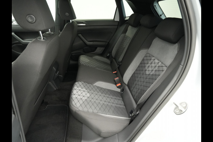 Volkswagen Polo 1.0 TSI 95 5MT R-Line Edition Telefoon draadloos oplaadbaar (Wireless Charging)