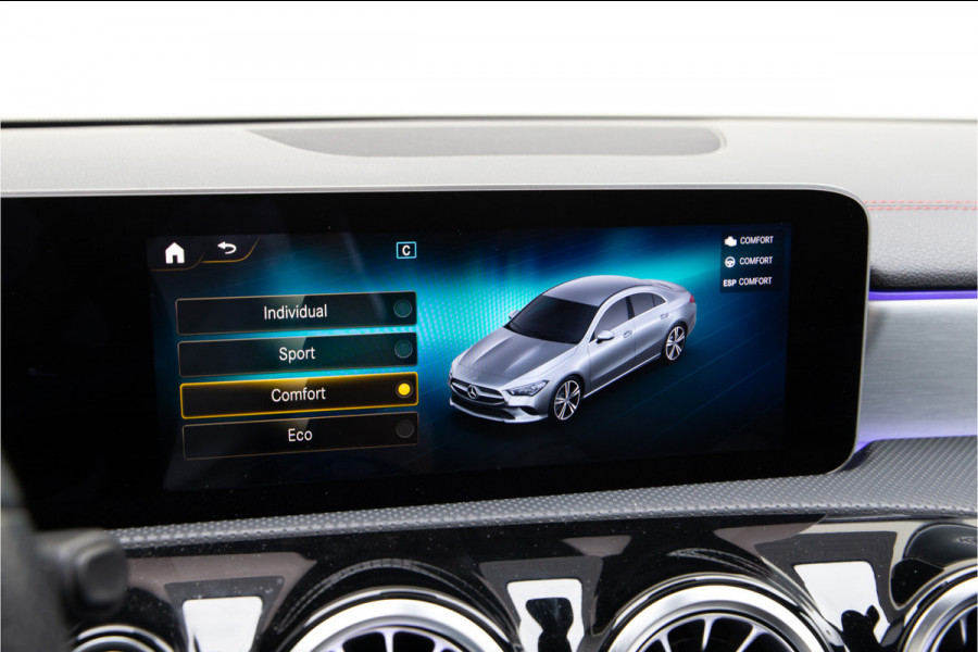 Mercedes-Benz CLA-Klasse 200 AMG Nightpakket, Pano, Widescreen, Sfeerverlichting, Camera, 2019 BTW