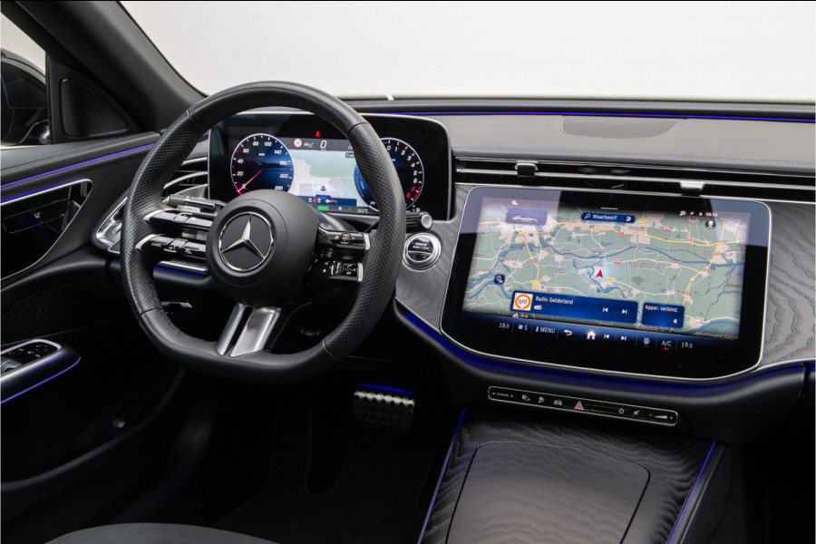 Mercedes-Benz E-Klasse 300 e AMG Nightpakket, Panorama, Distronic, Carplay, 20" Hybrid