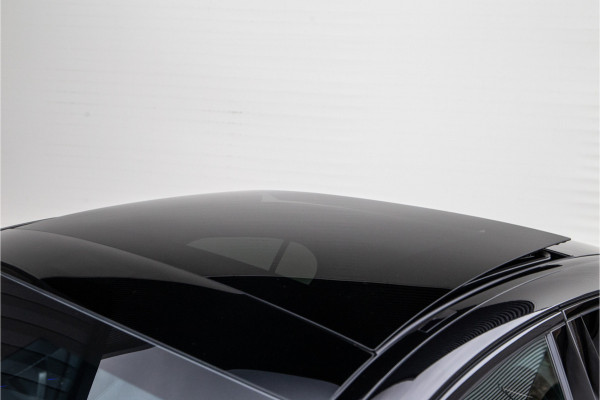Mercedes-Benz E-Klasse 300 e AMG Nightpakket, Panorama, Distronic, Carplay, 20" Hybrid