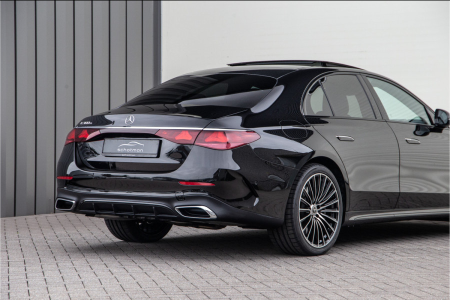 Mercedes-Benz E-Klasse 300 e AMG Nightpakket, Panorama, Distronic, Carplay, 20" Hybrid