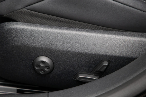 Mercedes-Benz E-Klasse 300 e AMG Nightpakket, Panorama, Distronic, Carplay, 20" Hybrid