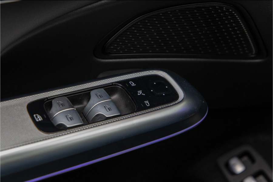 Mercedes-Benz E-Klasse 300 e AMG Nightpakket, Panorama, Distronic, Carplay, 20" Hybrid