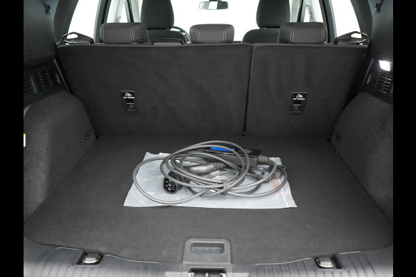 Ford Kuga 2.5 Titanium Plug in Hybride 225pk Dealer O.H PHEV | Trekhaak Af Fabriek | Head up |  Adaptive cruise | Keyless | Park assist | Sportstoelen Verwarmd | Apple Carplay | Navigatie | Virtual | DAB |