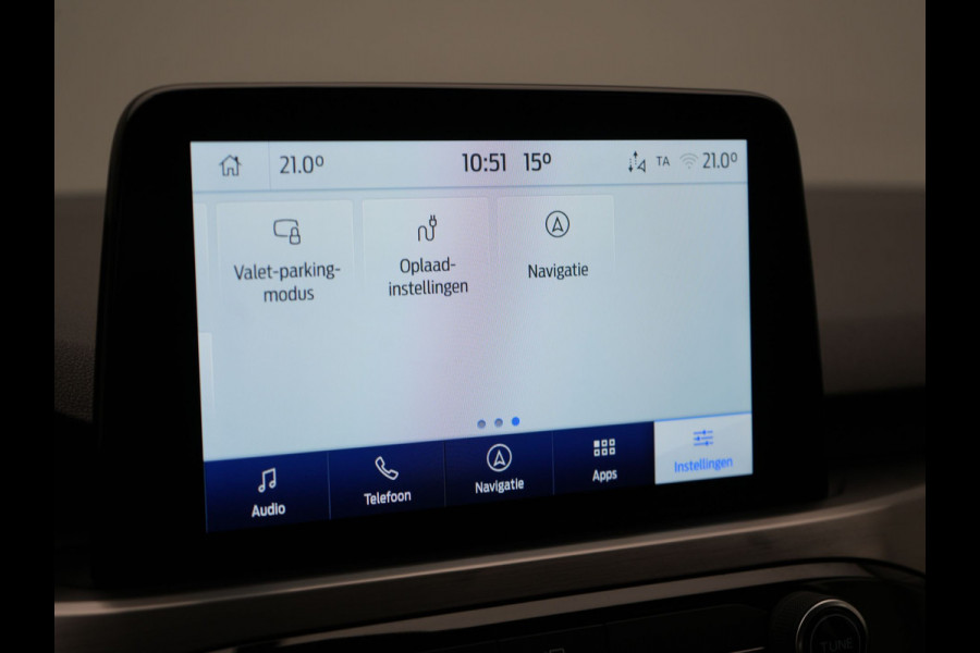 Ford Kuga 2.5 Titanium Plug in Hybride 225pk Dealer O.H PHEV | Trekhaak Af Fabriek | Head up |  Adaptive cruise | Keyless | Park assist | Sportstoelen Verwarmd | Apple Carplay | Navigatie | Virtual | DAB |