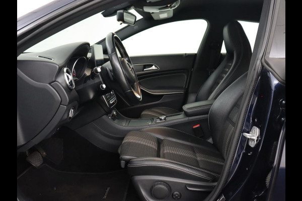 Mercedes-Benz CLA-Klasse 180 Business Edition | Stoelverwarming | Camera | Full LED | Navigatie | Park Assist | Half leder | Airco | Cruise control