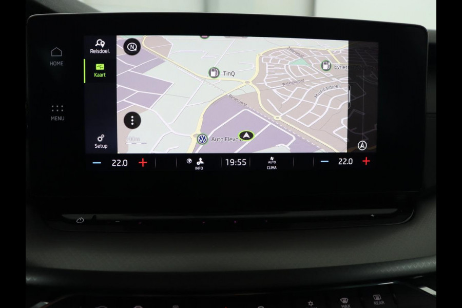 Škoda Octavia 1.0 TSI Business Edition | Camera | Carplay | Navigatie | Full LED | Parkeerhulp | Chrome Pakket | Cruise control | Digital Cockpit | 17'' lichtmetalen velgen