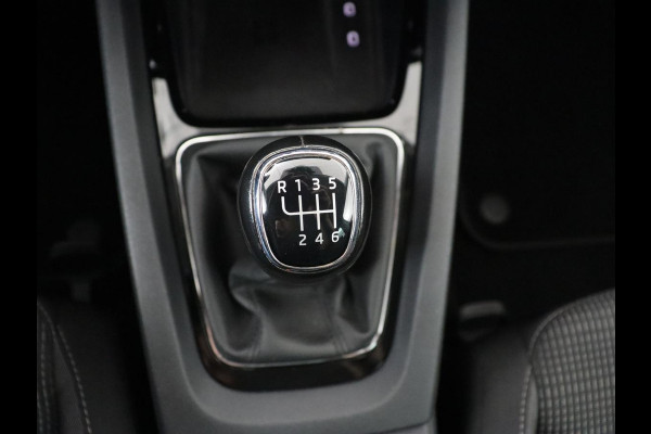 Škoda Octavia 1.0 TSI Business Edition | Camera | Carplay | Navigatie | Full LED | Parkeerhulp | Chrome Pakket | Cruise control | Digital Cockpit | 17'' lichtmetalen velgen