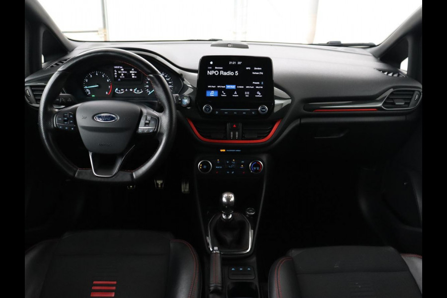 Ford Fiesta 1.0 EcoBoost ST-Line | Stoel & stuurverwarming | B&O Sound | Trekhaak | Carplay | Navigatie | Parkeerhulp | Cruise control | Airco | Bluetooth