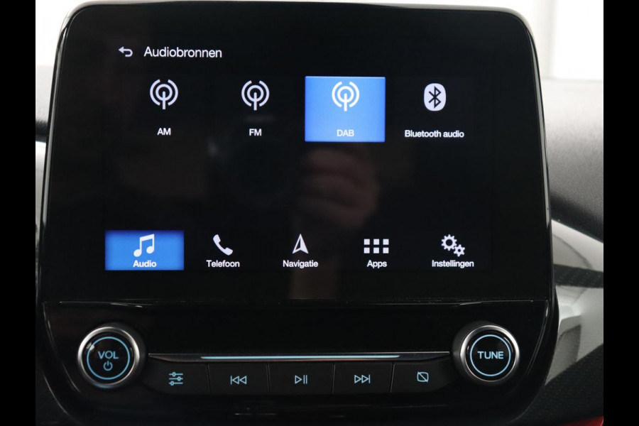 Ford Fiesta 1.0 EcoBoost ST-Line | Stoel & stuurverwarming | B&O Sound | Trekhaak | Carplay | Navigatie | Parkeerhulp | Cruise control | Airco | Bluetooth