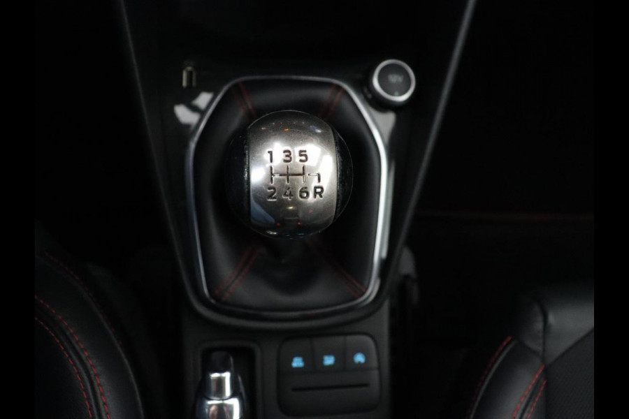 Ford Fiesta 1.0 EcoBoost ST-Line | Stoel & stuurverwarming | B&O Sound | Trekhaak | Carplay | Navigatie | Parkeerhulp | Cruise control | Airco | Bluetooth