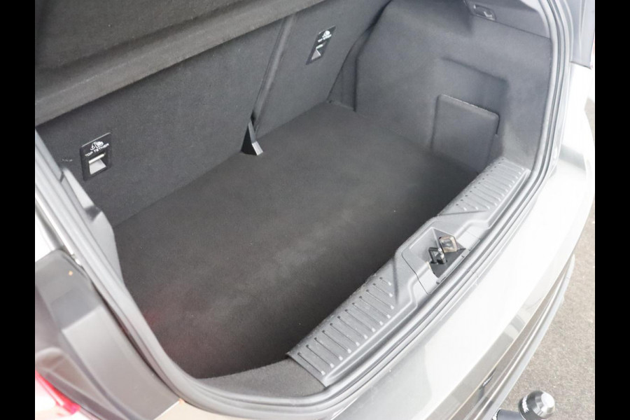 Ford Fiesta 1.0 EcoBoost ST-Line | Stoel & stuurverwarming | B&O Sound | Trekhaak | Carplay | Navigatie | Parkeerhulp | Cruise control | Airco | Bluetooth