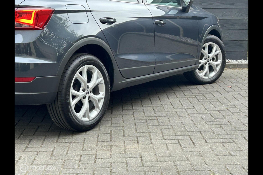 Seat Arona 1.0 TSI FR Business Connect 8.531 KM!!! / clima / navigatie / 17" LM als nieuw!!!