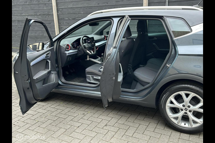 Seat Arona 1.0 TSI FR Business Connect 8.531 KM!!! / clima / navigatie / 17" LM als nieuw!!!