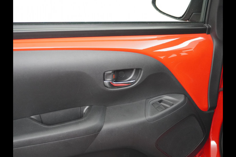 Citroën C1 1.0 VTi Airscape Feel super nette auto! | RIJKLAARPRIJS incl. 12mnd BOVAG Citroën C1 1.0 VTi Airscape Feel super nette auto! | RIJKLAARPRIJS incl. 12mnd BOVAG