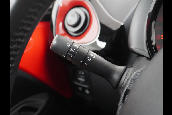 Citroën C1 1.0 VTi Airscape Feel super nette auto! | RIJKLAARPRIJS incl. 12mnd BOVAG Citroën C1 1.0 VTi Airscape Feel super nette auto! | RIJKLAARPRIJS incl. 12mnd BOVAG