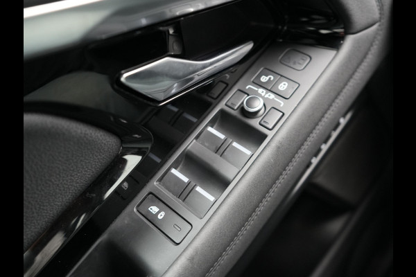 Land Rover Range Rover Evoque P200 AWD R-Dynamic | Afneembare Trekhaak | Adaptive Cruise | Meridian Audio | Lederen Sportstoelen Memory & Verwarmd | Carplay | Camera | LED |