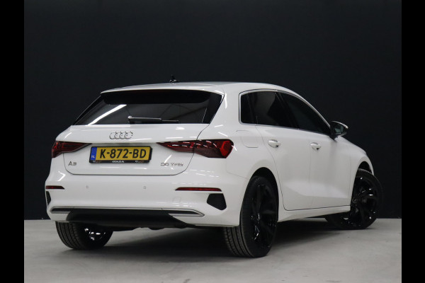 Audi A3 Sportback 30 TFSI Sport [CRUISE CONTROL, APPLE CARPLAY, PARKEERSENSOREN, SPORTSTOELEN, NAVIGATIE, NIEUWSTAAT]