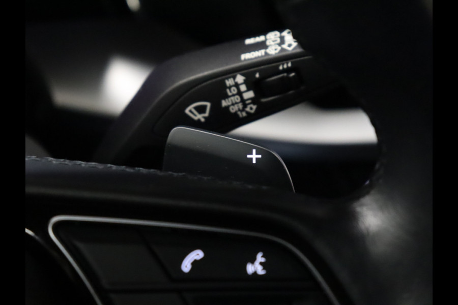 Audi A3 Sportback 30 TFSI Sport [CRUISE CONTROL, APPLE CARPLAY, PARKEERSENSOREN, SPORTSTOELEN, NAVIGATIE, NIEUWSTAAT]