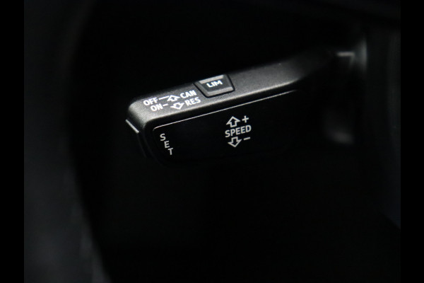 Audi A3 Sportback 30 TFSI Sport [CRUISE CONTROL, APPLE CARPLAY, PARKEERSENSOREN, SPORTSTOELEN, NAVIGATIE, NIEUWSTAAT]