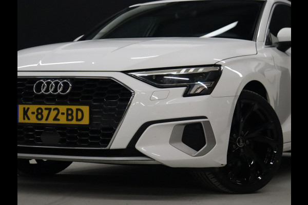 Audi A3 Sportback 30 TFSI Sport [CRUISE CONTROL, APPLE CARPLAY, PARKEERSENSOREN, SPORTSTOELEN, NAVIGATIE, NIEUWSTAAT]