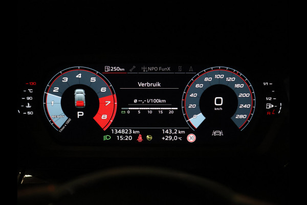 Audi A3 Sportback 30 TFSI Sport [CRUISE CONTROL, APPLE CARPLAY, PARKEERSENSOREN, SPORTSTOELEN, NAVIGATIE, NIEUWSTAAT]