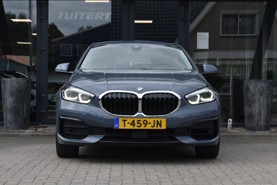 BMW 1-serie 116i Sport line | CAMERA | APPLE CARPLAY | ANDROID AUTO | NAP | DEALER ONDERHOUDEN