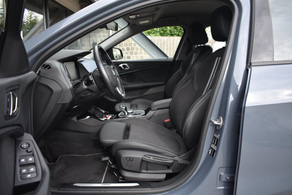 BMW 1-serie 116i Sport line | CAMERA | APPLE CARPLAY | ANDROID AUTO | NAP | DEALER ONDERHOUDEN