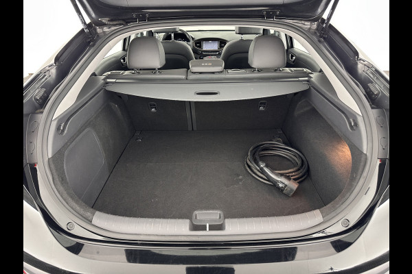 Hyundai IONIQ Premium EV (SOH-100%) (INCL-BTW) *PANO | FULL-LEATHER | INFINITY-AUDIO | FULL-LED | KEYLESS | NAVI-FULLMAP |  ADAPTIVE-CRUISE |  DAB | CAMERA | MEMORY-PACK | DIGI-COCKPIT | CCS-FASTLOADER | LANE-ASSIST...