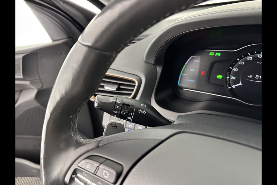Hyundai IONIQ Premium EV (SOH-100%) (INCL-BTW) *PANO | FULL-LEATHER | INFINITY-AUDIO | FULL-LED | KEYLESS | NAVI-FULLMAP |  ADAPTIVE-CRUISE |  DAB | CAMERA | MEMORY-PACK | DIGI-COCKPIT | CCS-FASTLOADER | LANE-ASSIST...