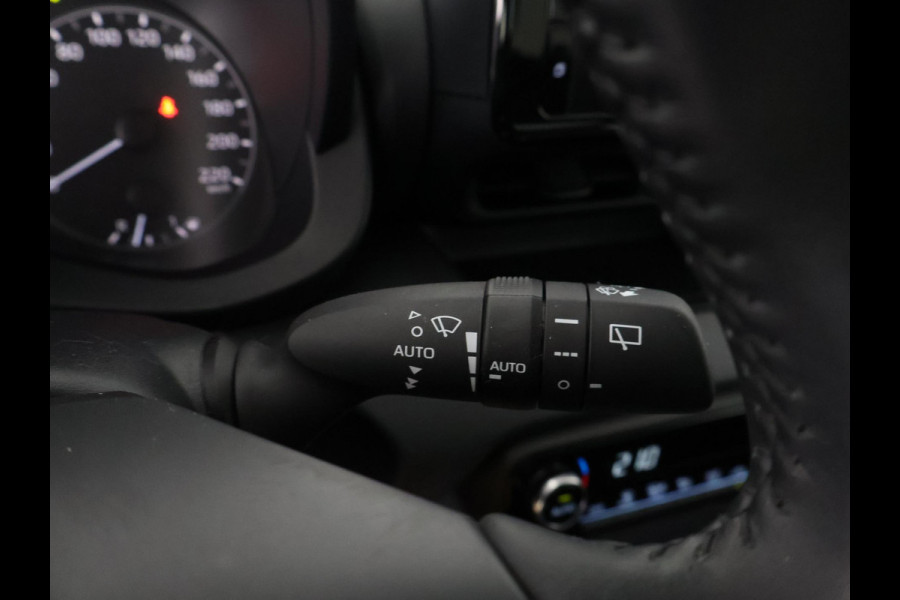Toyota Yaris 1.5 Hybrid 115 Active Bi-Tone | Apple Carplay & AndroidAUTO | Adaptive cruise control | Camera | Garantie tot 03-2034
