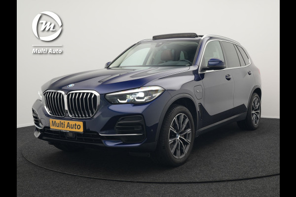 BMW X5 xDrive45e High Executive Plug In Hybrid 395pk Dealer O.H PHEV | Trekhaak Af Fabriek | Panodak | Head Up | Lederen Sportstoelen Memory & Verwarmd | Apple Carplay | Blis | Sfeerverlichting | Navigatie | Virtual | DAB |