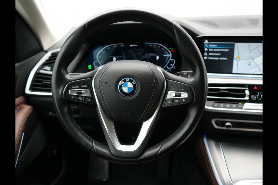 BMW X5 xDrive45e High Executive Plug In Hybrid 395pk Dealer O.H PHEV | Trekhaak Af Fabriek | Panodak | Head Up | Lederen Sportstoelen Memory & Verwarmd | Apple Carplay | Blis | Sfeerverlichting | Navigatie | Virtual | DAB |