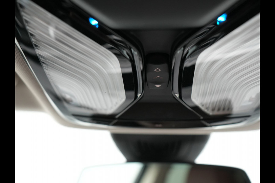 BMW X5 xDrive45e High Executive Plug In Hybrid 395pk Dealer O.H PHEV | Trekhaak Af Fabriek | Panodak | Head Up | Lederen Sportstoelen Memory & Verwarmd | Apple Carplay | Blis | Sfeerverlichting | Navigatie | Virtual | DAB |