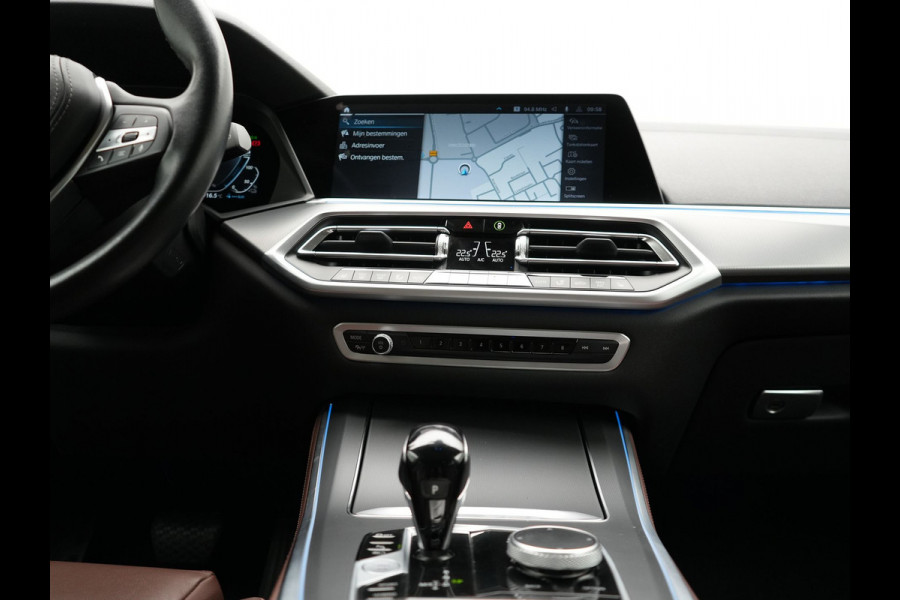 BMW X5 xDrive45e High Executive Plug In Hybrid 395pk Dealer O.H PHEV | Trekhaak Af Fabriek | Panodak | Head Up | Lederen Sportstoelen Memory & Verwarmd | Apple Carplay | Blis | Sfeerverlichting | Navigatie | Virtual | DAB |