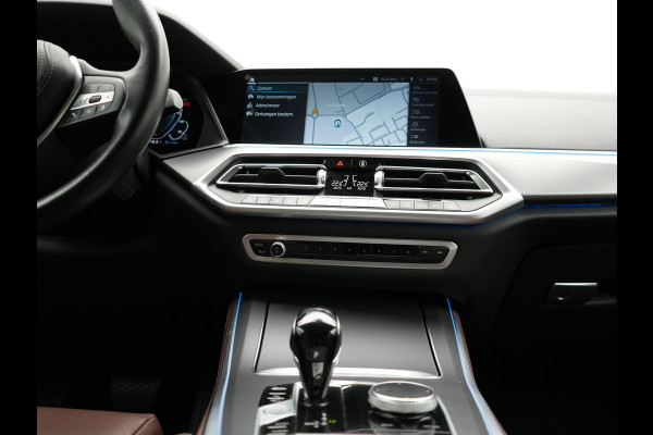 BMW X5 xDrive45e High Executive Plug In Hybrid 395pk Dealer O.H PHEV | Trekhaak Af Fabriek | Panodak | Head Up | Lederen Sportstoelen Memory & Verwarmd | Apple Carplay | Blis | Sfeerverlichting | Navigatie | Virtual | DAB |