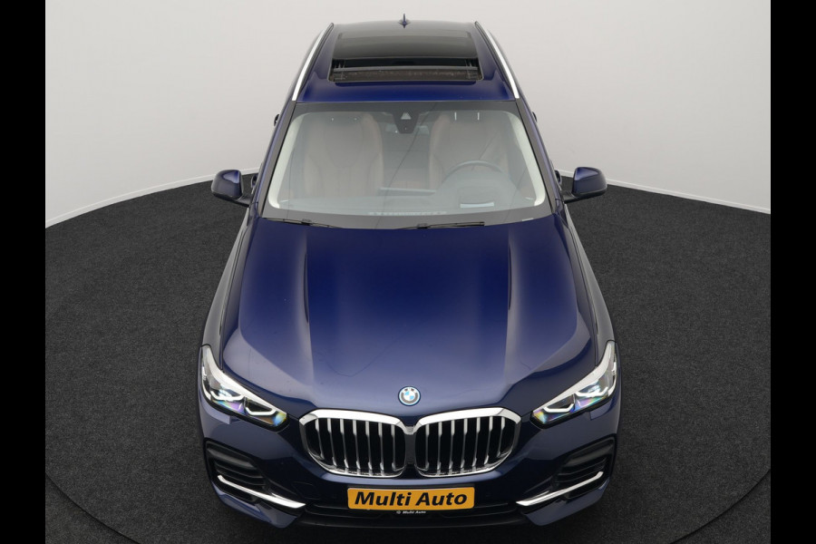 BMW X5 xDrive45e High Executive Plug In Hybrid 395pk Dealer O.H PHEV | Trekhaak Af Fabriek | Panodak | Head Up | Lederen Sportstoelen Memory & Verwarmd | Apple Carplay | Blis | Sfeerverlichting | Navigatie | Virtual | DAB |